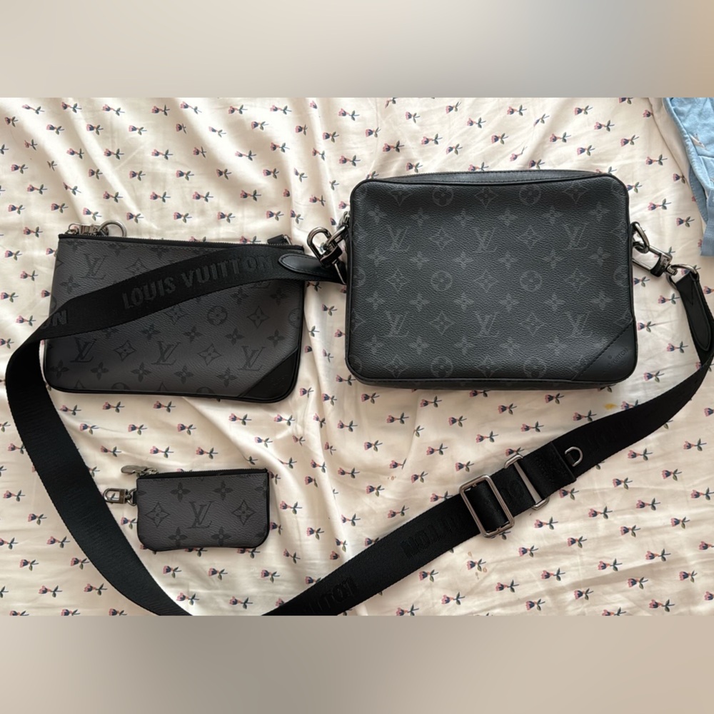 LV Mens Trio Messenger
